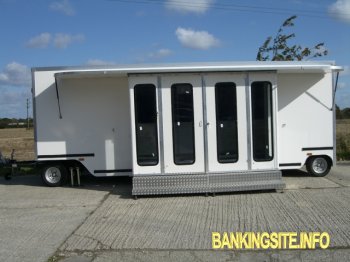What Are Exhibition Trailers Used For?